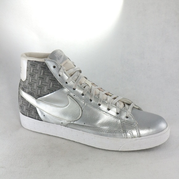 Pair NIKE Blazer SP Metallic Silver/White Sneakers VTG Sz 10 US M 11.5 W - Picture 2 of 8